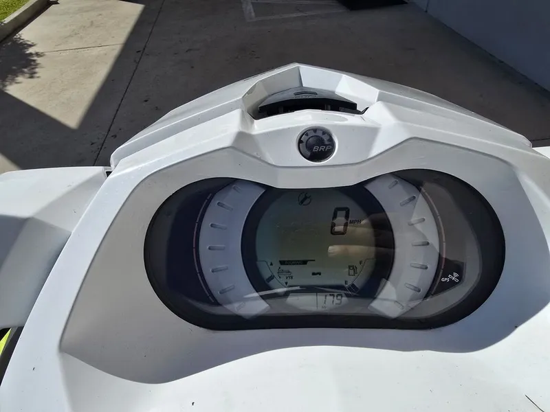 Slide: The Image of Sea-Doo GTI 2017 - 10