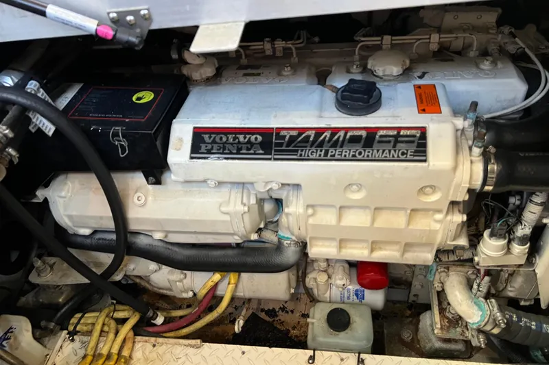 Slide: The Image of Engine compartment of 2004 Cruisers Yachts 3750 Motoryacht with Volvo Penta engine. - 8