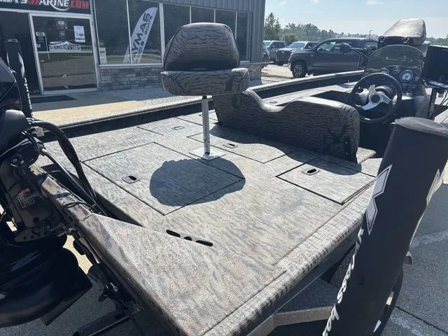 Slide: The Image of Xpress XP170 2021 - 4