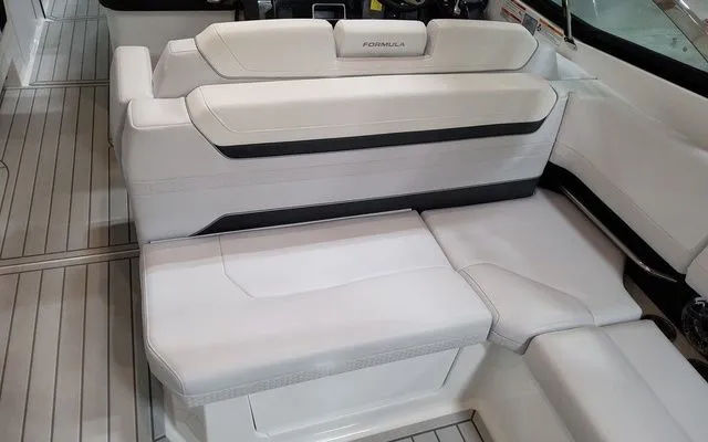 Slide: The Image of Formula 360 Crossover Bowrider 2026 - 13