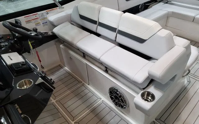 Slide: The Image of Formula 360 Crossover Bowrider 2026 - 16