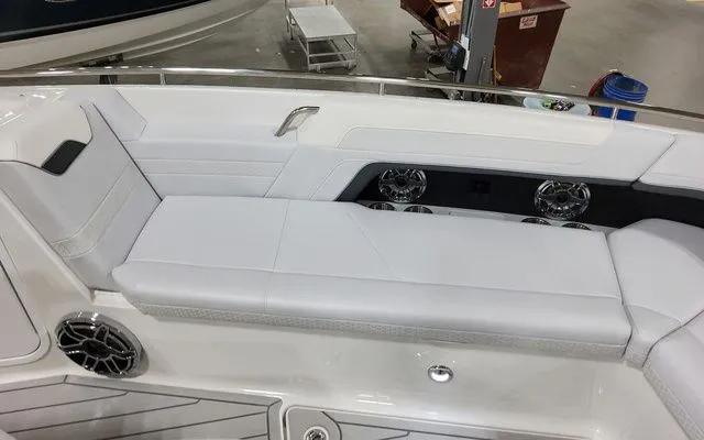 Slide: The Image of Formula 360 Crossover Bowrider 2026 - 21