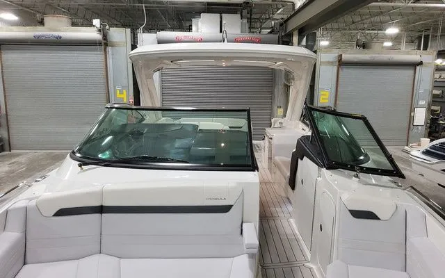 Slide: The Image of Formula 360 Crossover Bowrider 2026 - 24