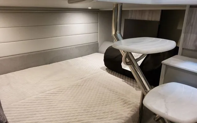 Slide: The Image of Formula 360 Crossover Bowrider 2026 - 32