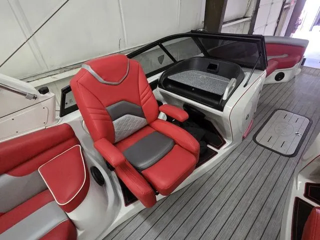 Slide: The Image of G3 Amara 27DC 2022 - 13