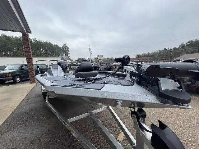 Slide: The Image of Xpress X21 Pro 2026 - 11