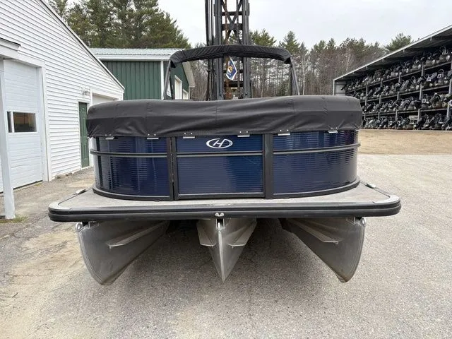 Slide: The Image of Harris Cruiser 230 SLDH 2022 - 3