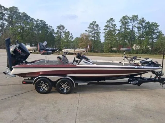 Slide: The Image of Caymas CX 21 2020 - 1