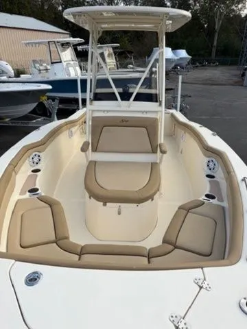 Slide: The Image of Scout 215 XSF 2018 - 9