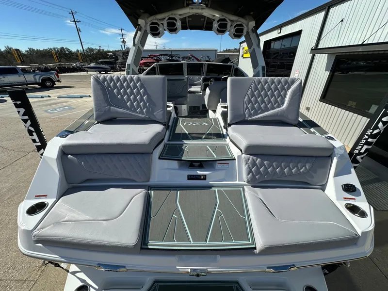 Slide: The Image of Tigé 22RZX 2026 - 13