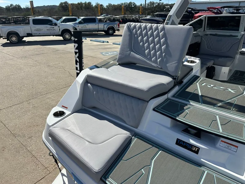 Slide: The Image of Tigé 22RZX 2026 - 14