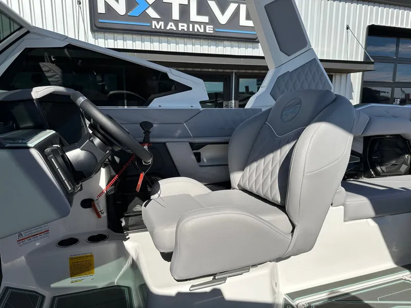 Slide: The Image of Tigé 22RZX 2026 - 25