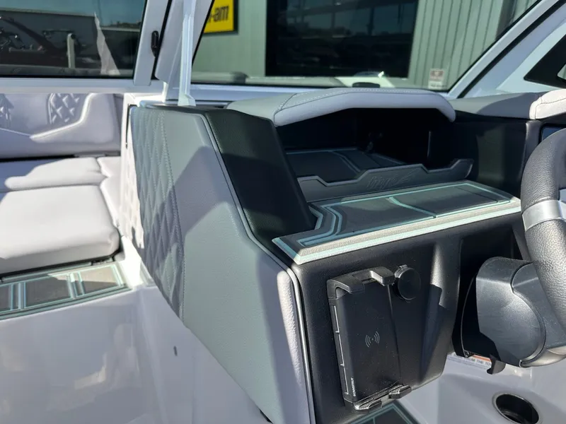 Slide: The Image of Tigé 22RZX 2026 - 28