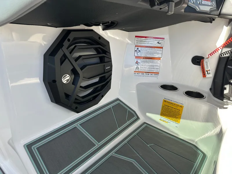 Slide: The Image of Tigé 22RZX 2026 - 31