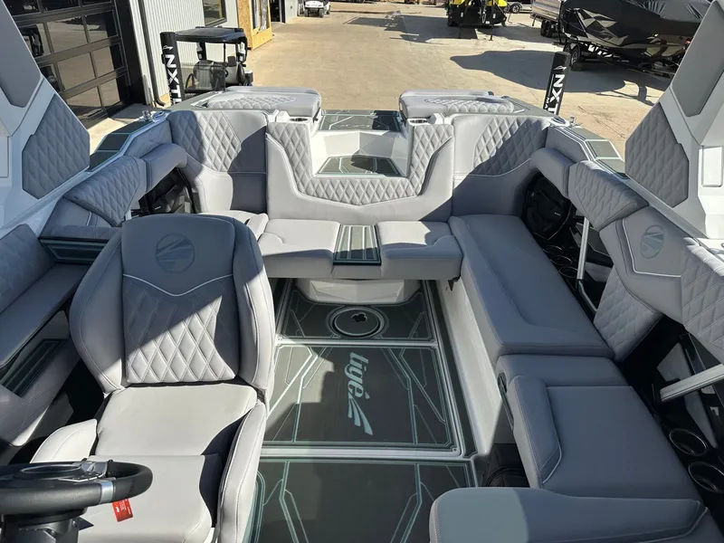 Slide: The Image of Tigé 22RZX 2026 - 32