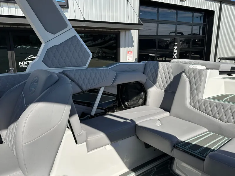 Slide: The Image of Tigé 22RZX 2026 - 35