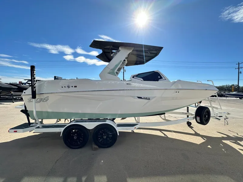 Slide: The Image of Tigé 22RZX 2026 - 7