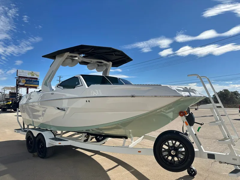 Slide: The Image of Tigé 22RZX 2026 - 8