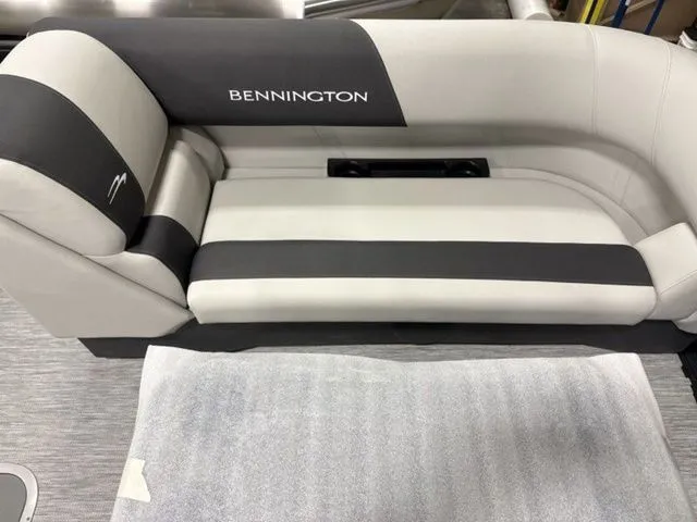 Slide: The Image of Bennington S-One Quad Bench 22 SSR Tritoon 2026 - 10