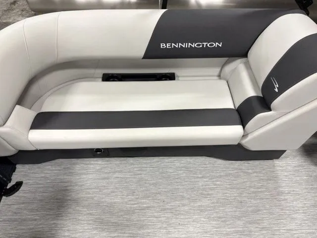Slide: The Image of Bennington S-One Quad Bench 22 SSR Tritoon 2026 - 17