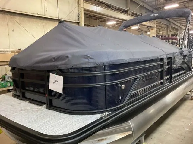 Slide: The Image of Bennington S-One Quad Bench 22 SSR Tritoon 2026 - 20