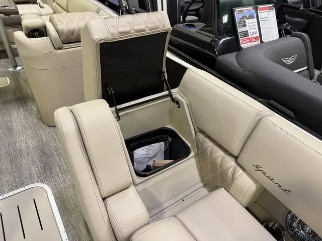 Slide: The Image of Bennington RX Sport Swingback 25 RXSBA 2026 - 10