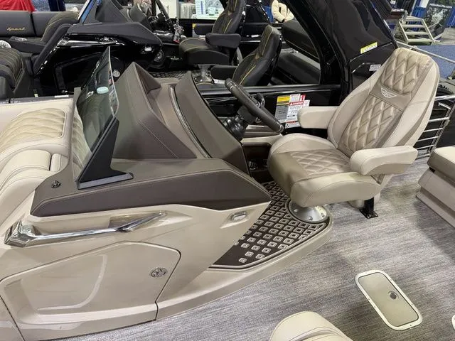 Slide: The Image of Bennington RX Sport Swingback 25 RXSBA 2026 - 14