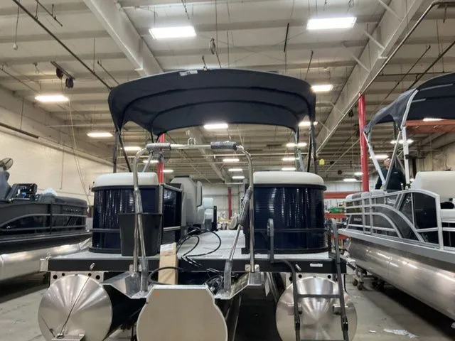 Slide: The Image of Bennington S-One Quad Bench 22 SSR Tritoon 2026 - 19