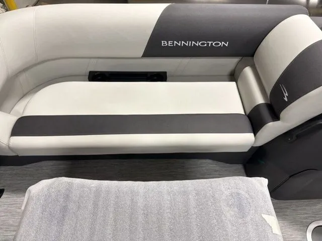 Slide: The Image of Bennington S-One Quad Bench 22 SSR Tritoon 2026 - 11