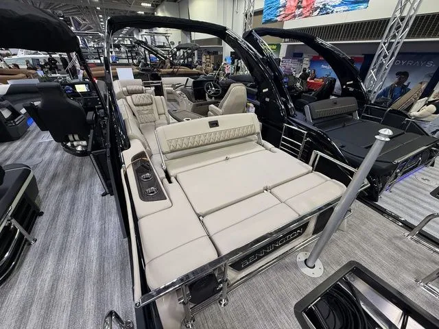 Slide: The Image of Bennington RX Sport Swingback 25 RXSBA 2026 - 27