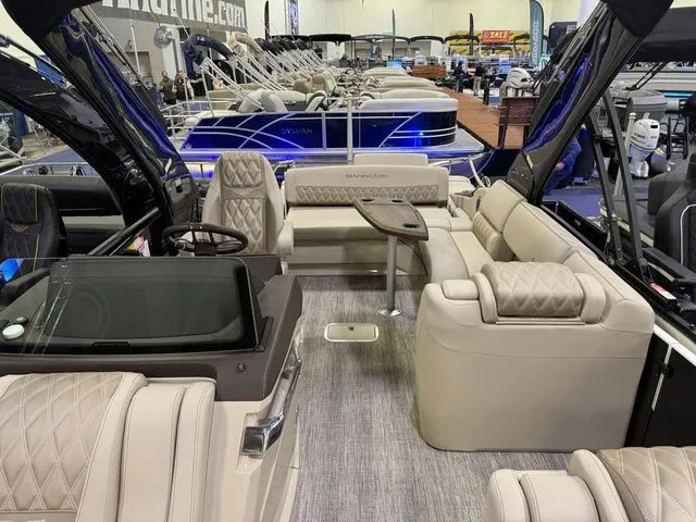 Slide: The Image of Bennington RX Sport Swingback 25 RXSBA 2026 - 11