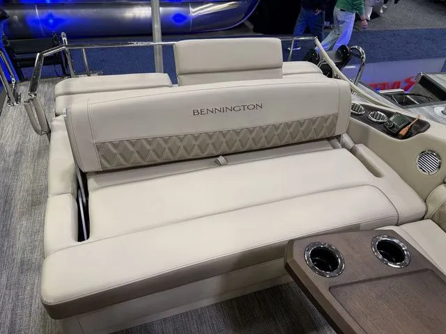 Slide: The Image of Bennington RX Sport Swingback 25 RXSBA 2026 - 22