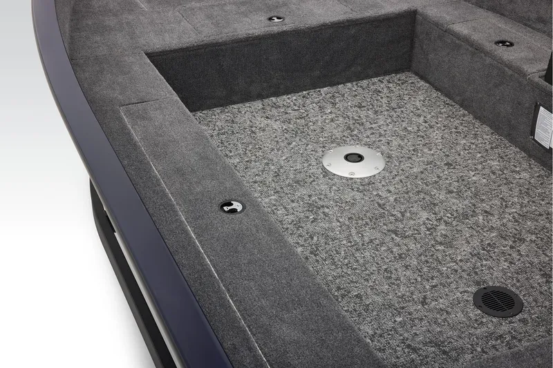 Slide: The Image of Tracker Super Guide V-16 T 2026 - 18