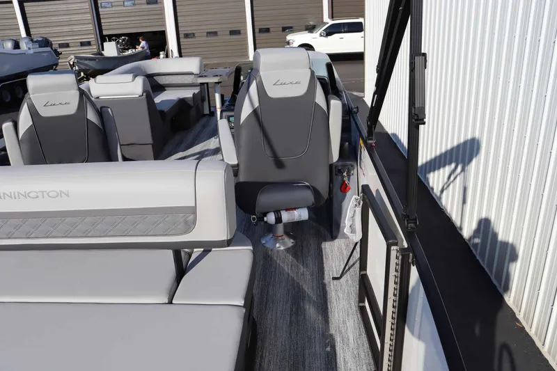 Slide: The Image of Bennington 22SSB 2026 - 8