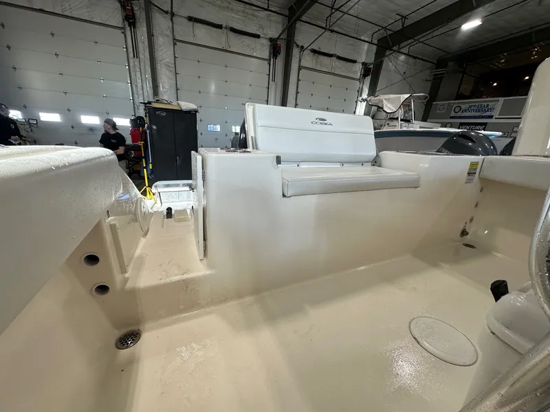 Slide: The Image of Cobia 220 Center Console 2023 - 20