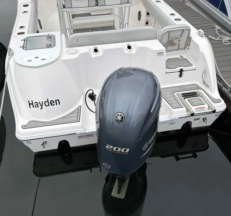 Slide: The Image of Sea Fox 228 Commander 2023 - 4