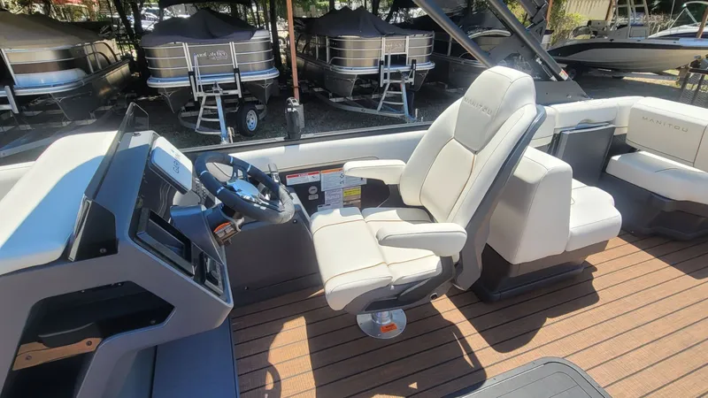 Slide: The Image of Manitou Explore 26 Switchback 2025 - 10