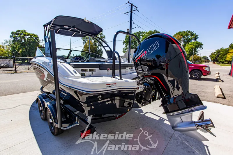Slide: The Image of 2026 Chaparral 21 SSi OB boat with powerful outboard motor at Lakeside Marina. - 8