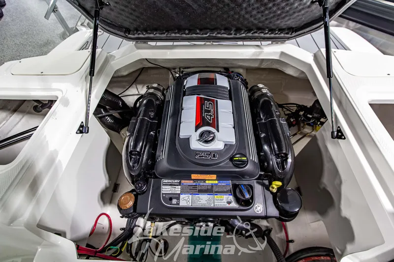 Slide: The Image of Engine compartment of 2026 Chaparral 23 SSi boat with Mercury 4.5L engine. - 14