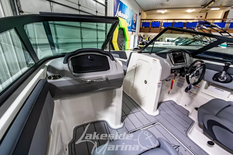 Slide: The Image of Interior of 2026 Chaparral 23 SSi boat at Lakeside Marina showroom. - 21