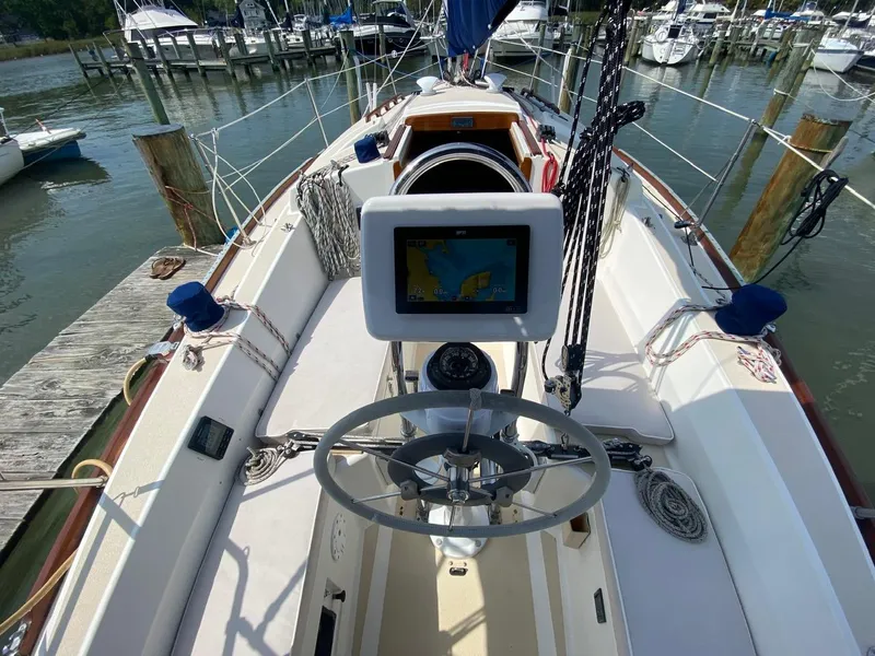 Slide: The Image of 1994 Tartan Piper 28 - Water Music - 11