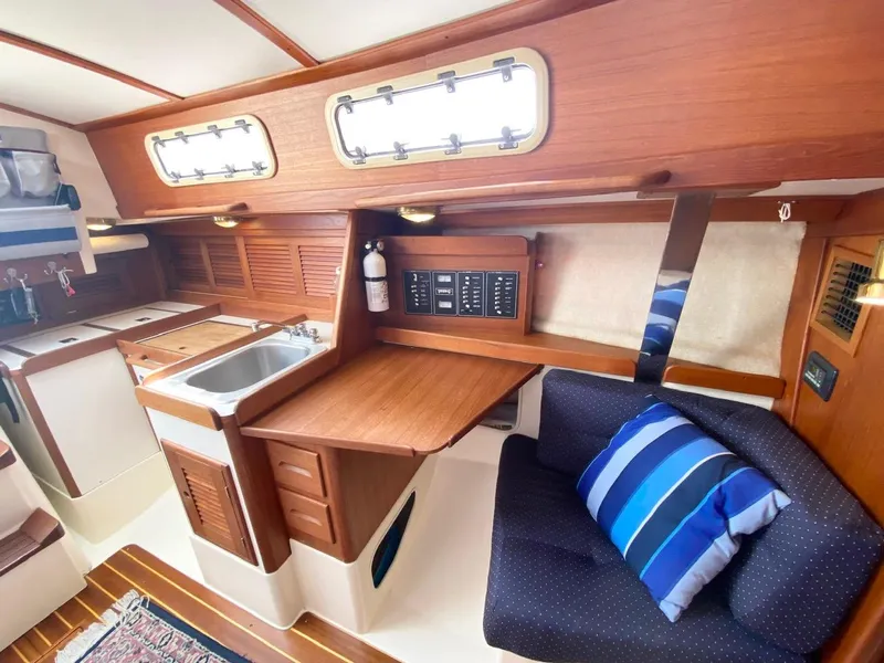 Slide: The Image of 1994 Tartan Piper 28 - Water Music - 28