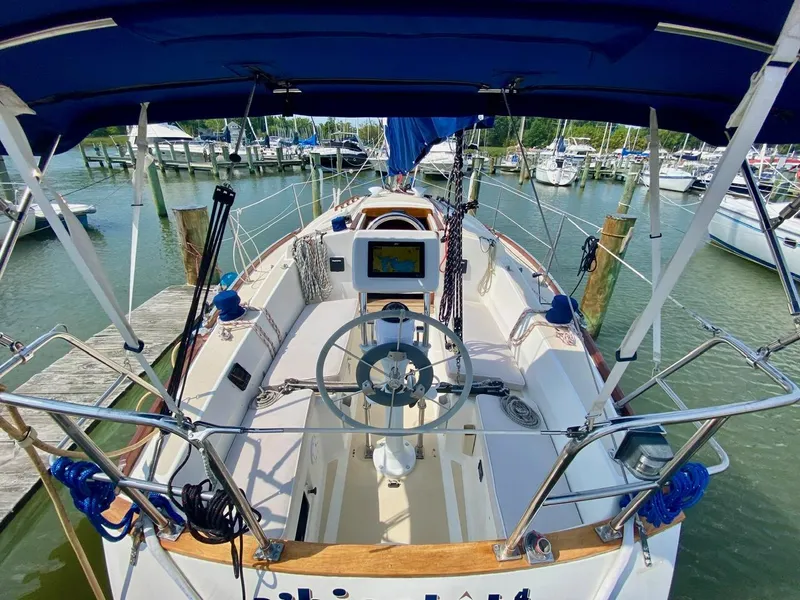 Slide: The Image of 1994 Tartan Piper 28 - Water Music - 4