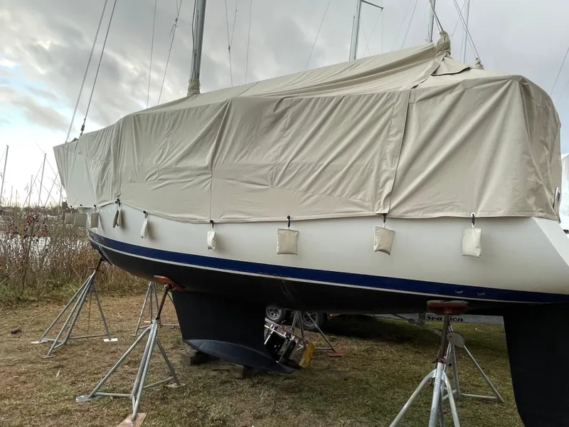 Slide: The Image of 1994 Tartan Piper 28 - Water Music - 41