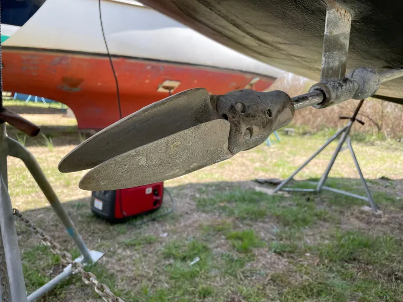 Slide: The Image of 1994 Tartan Piper 28 - Water Music - 42