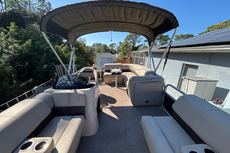 Slide: The Image of 2019 Sun Tracker Party Barge 20 DLX pontoon boat with spacious seating and canopy. - 49
