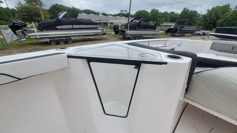 Slide: The Image of Yamaha 252 FSH Sport 2025 - 6