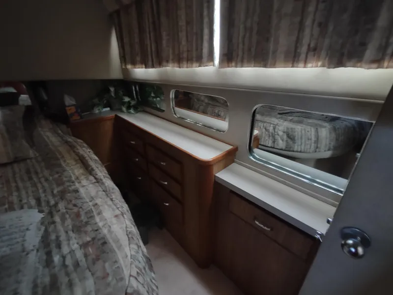 Slide: The Image of Interior of 1987 Chris-Craft 381 Catalina yacht. - 27