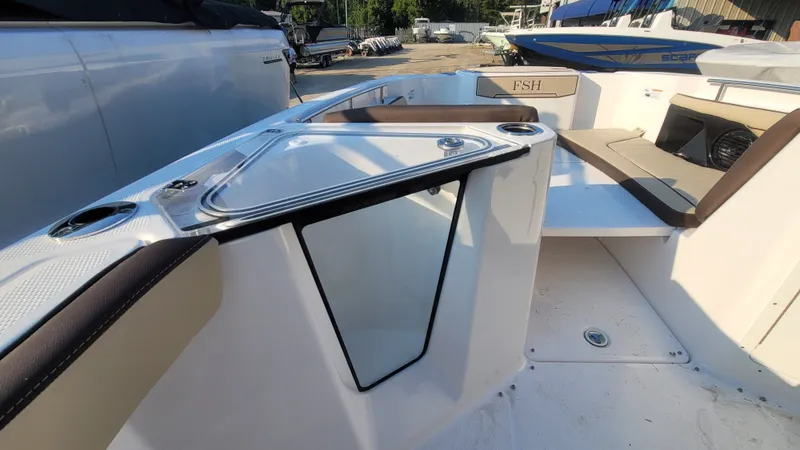 Slide: The Image of Yamaha 252 FSH Sport 2025 - 6