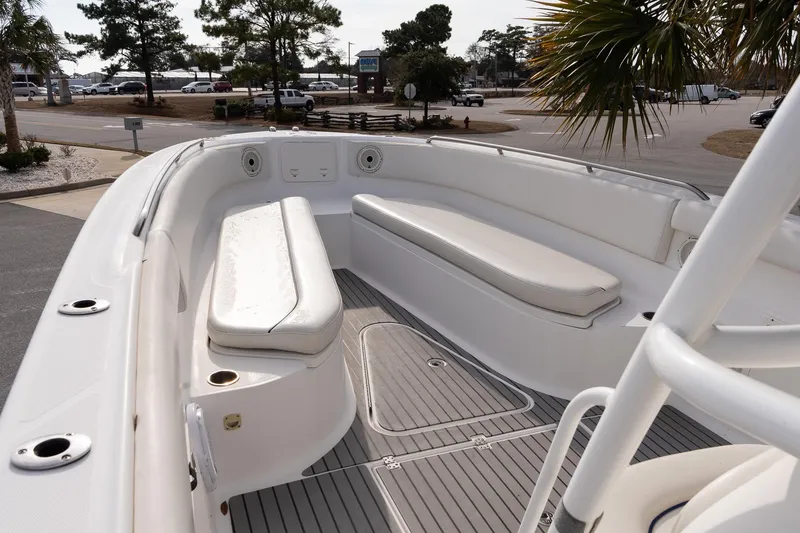 Slide: The Image of 2007 Wellcraft 35 Tournament boat interior with sleek white design and modern features. - 14